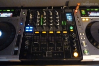 Blackaround-s-DJ-Booth-Jun-12